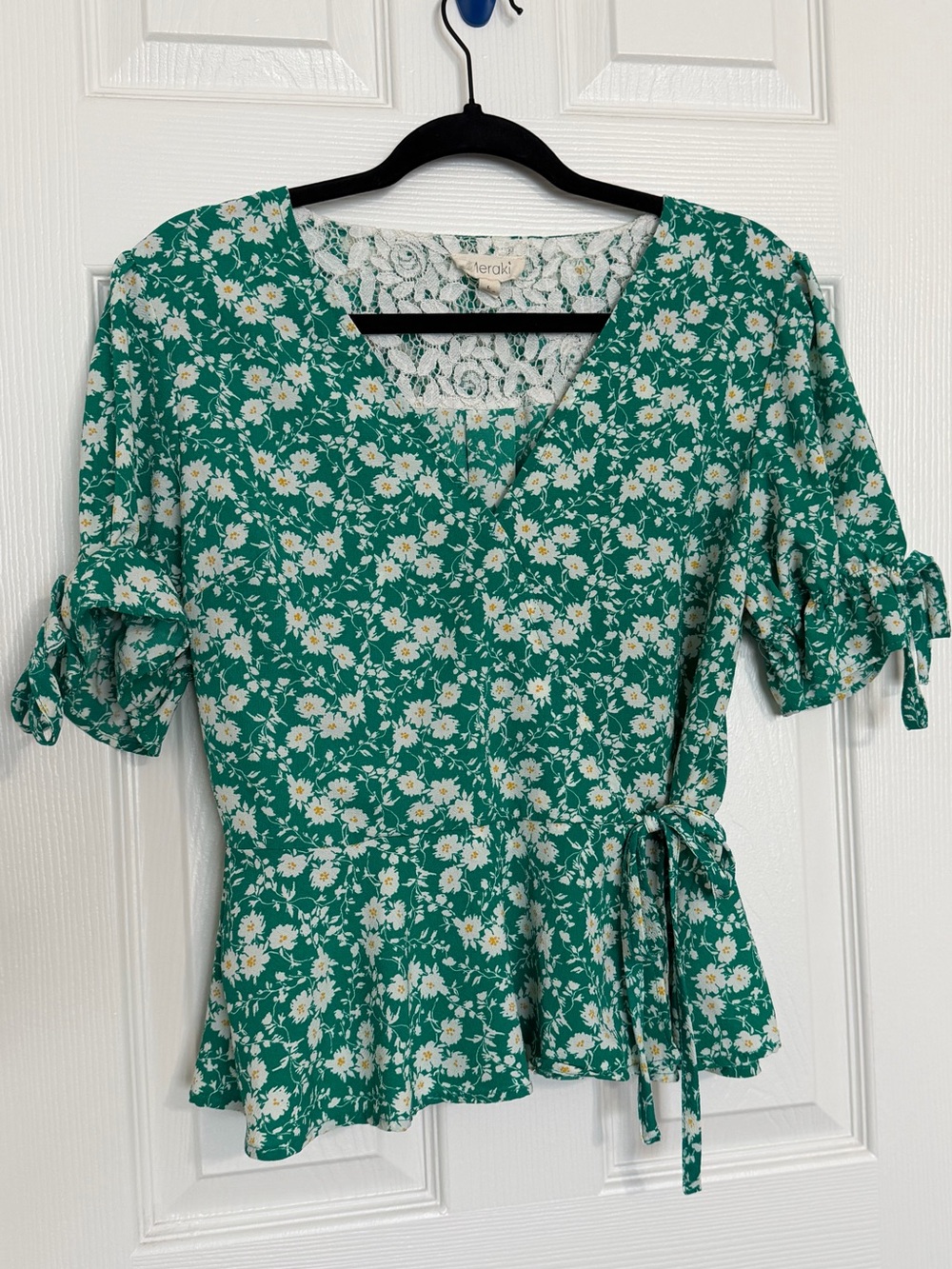 meraki Green Floral Tie-Waist Peplum Blouse